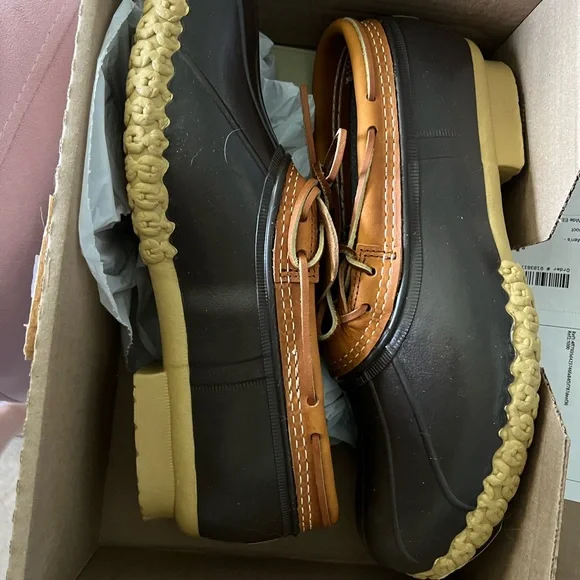 L.L. Bean Brown and Black Rain & Snow Boots Initial Impressions: Uninsulated Bean Boots in the Winter  main image 4